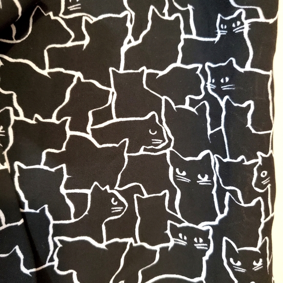 🐈⬛️ RW&Co. Black cat print peplum blouse with tie neck - Size XS - Picture 5 of 8